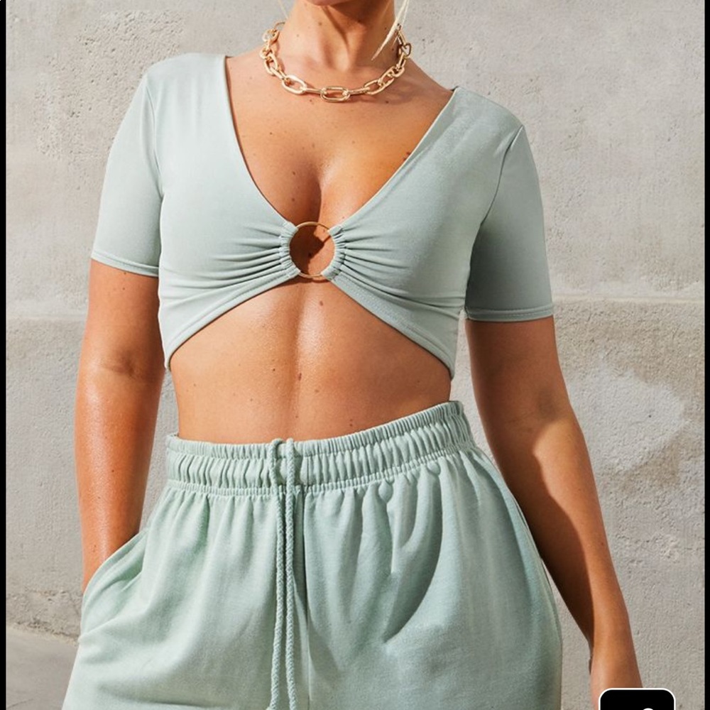 Pretty little thing Mint Silky Ring Detail Crop